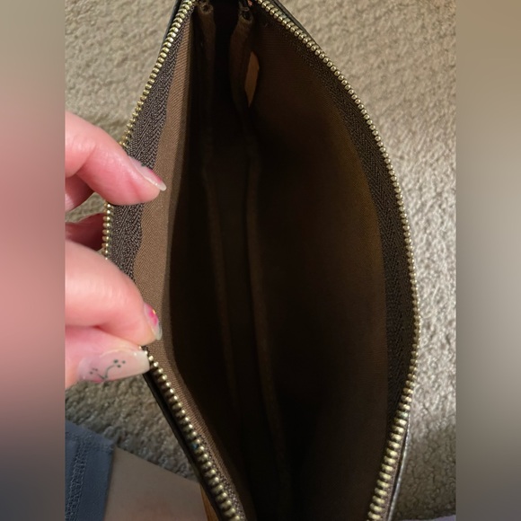 Louis Vuitton Monogram Pochette Accessoires Vintages Shoulder Bag - Picture 14 of 16